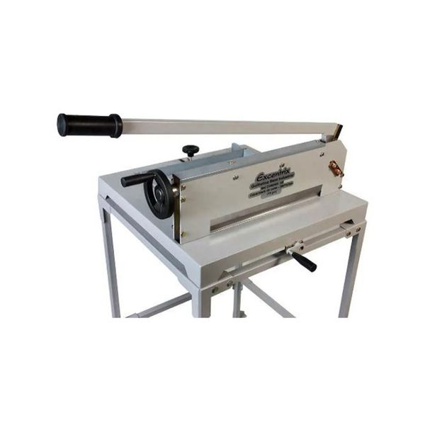 Guilhotina de Facão Semi Industrial 430MM 300 Folhas com Mesa de Aço Reforçado Excentrix Guilhotina de Facão Semi Industrial 430MM 300 Folhas com Mesa Excentrix