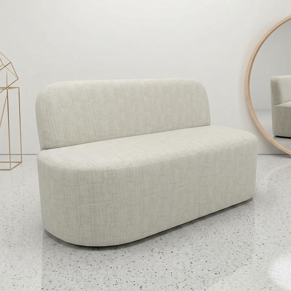 Poltrona Namoradeira Naeris Decorativa Linho com Design Orgânico Confortável Bege Lyam Decor