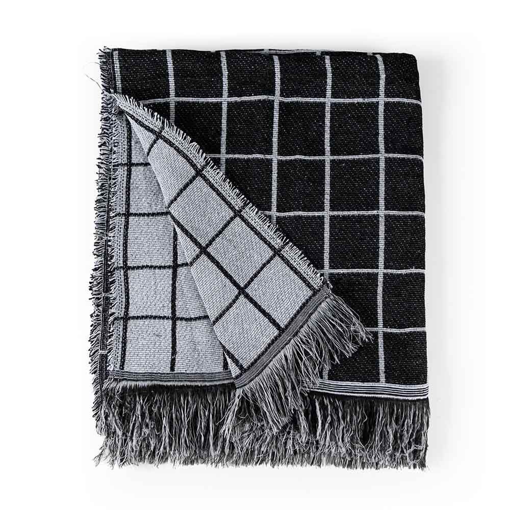 Manta Xale Calama 160cm X 140cm 80% Algodão 20% Poliéster Tecido Jacquard Macio com Franja Preto Clara Luz Decora