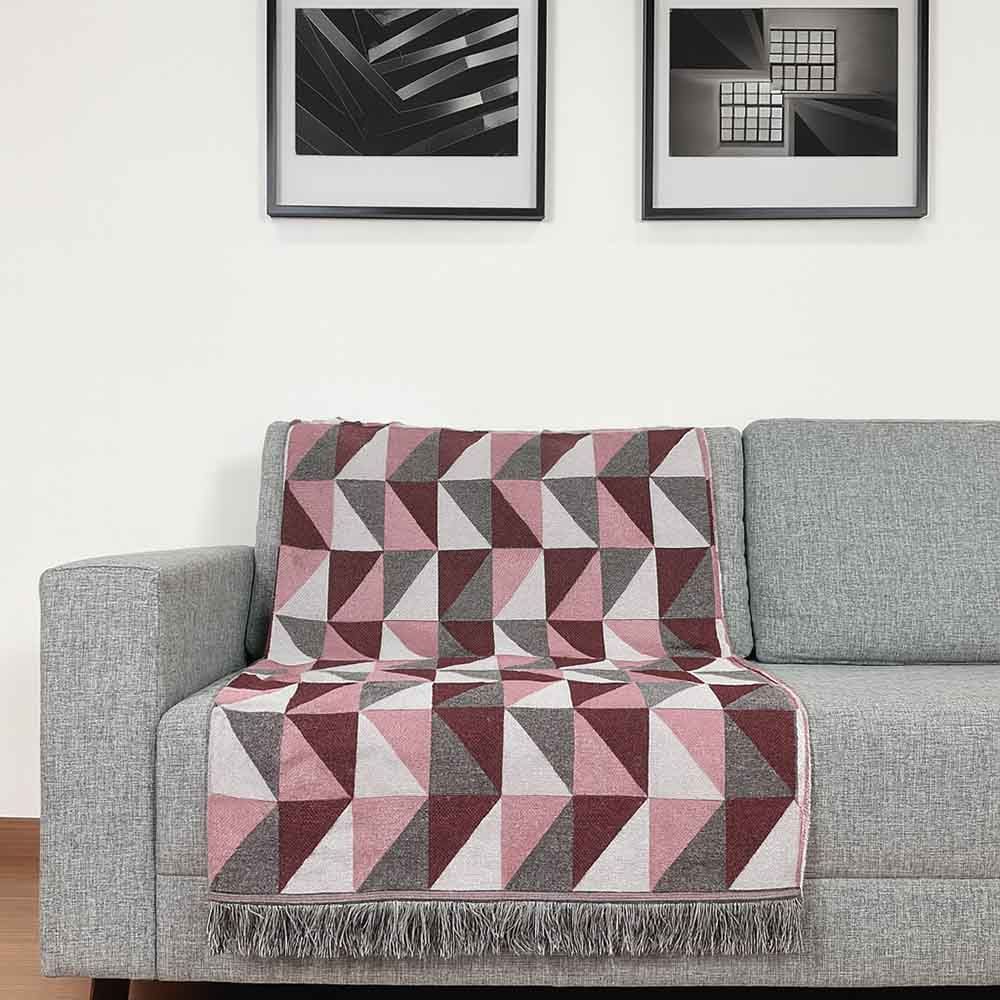 Manta Dallas com Franjas Decorativas em Tecido Jacquard 1,60m X 1,40m Vermelho Clara Luz Decora