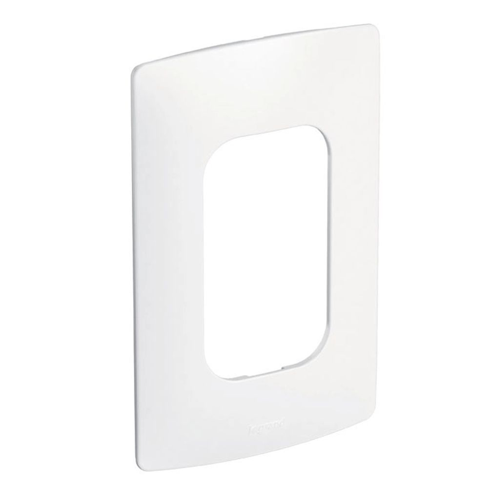Placa 3 Postos 2x4 Nereya para Interruptor e Tomada Branco Pial Ref.663250 Bivolt